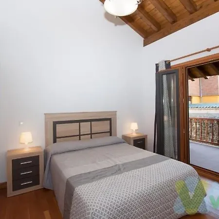 La Casa De La Bolera Chalet Holiday home Periedo